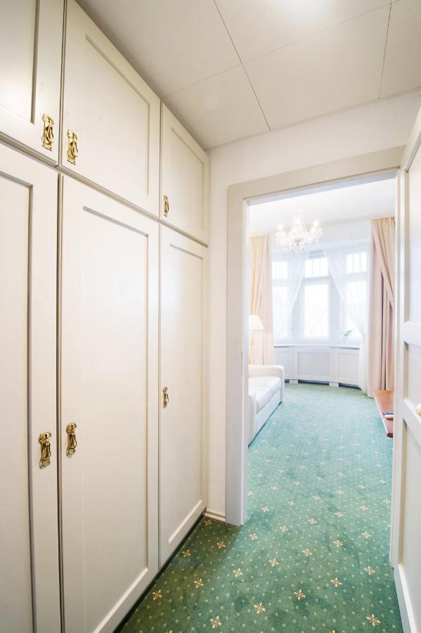 Hotel Slávie Pelhřimov Esterno foto